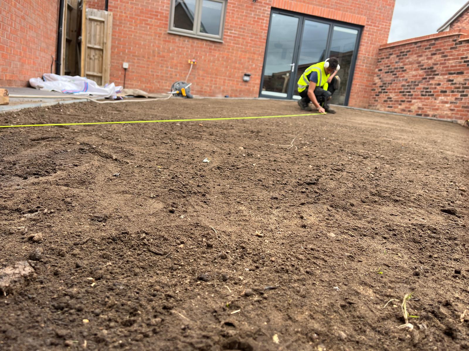 Ground preparation with measuring